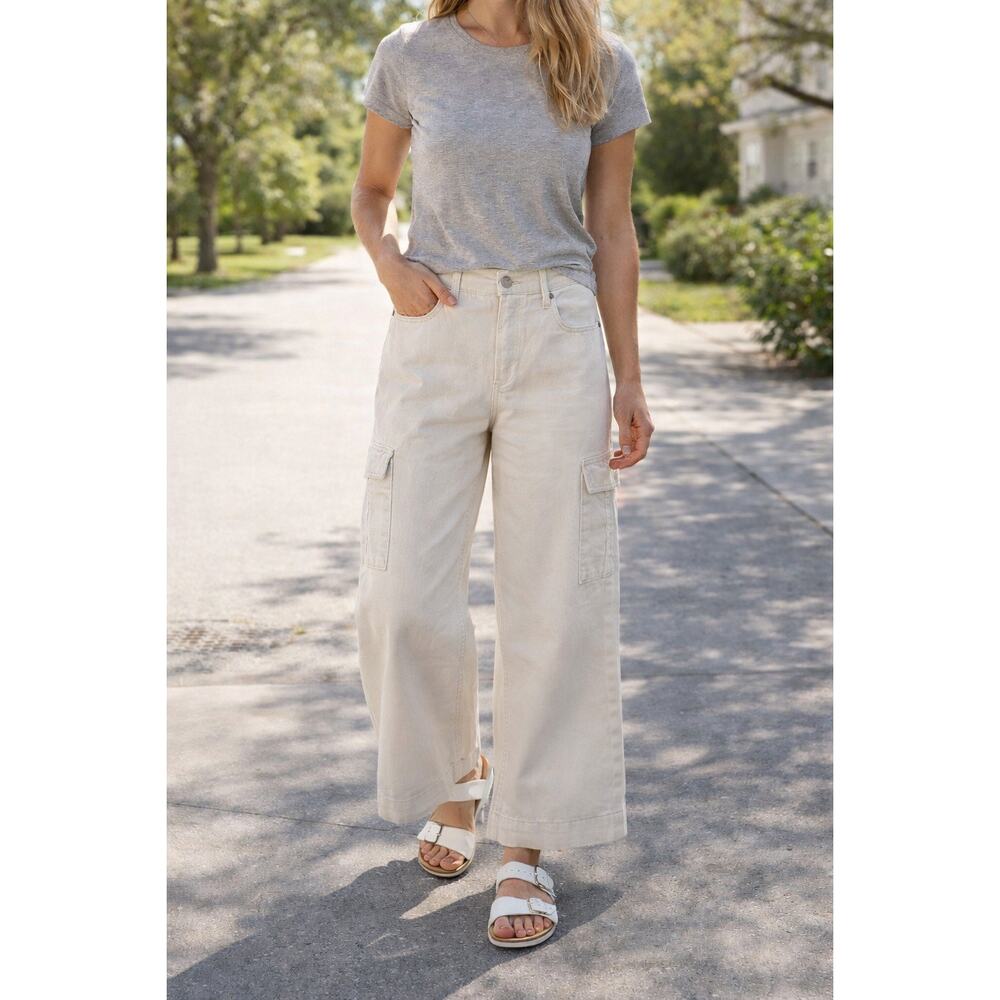 Old Navy Sky High Wide Leg Cargo Pants Women’s Size 12 Off-White Cotton Lyocell